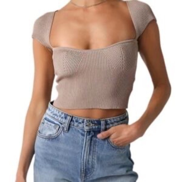 REVOLVE | House of Harlow 1960 | Size XS | Structured Crop - Picture 1 of 7